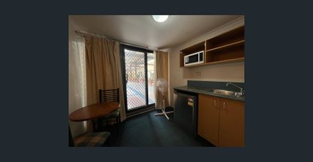 FULLY FURNISHED Studio/Loft Student Accommodation - Photo 4