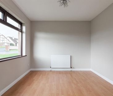 21 Regent Avenue - Photo 1