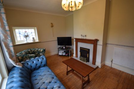 6 Bedroom House To Rent in Ensbury Park - £3,420 pcm Tenancy Info - Photo 2