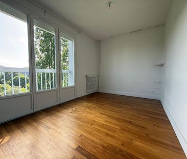 Location Appartement 4 pièces 70m² ST SEBASTIEN SUR LOIRE 44230 - Photo 2