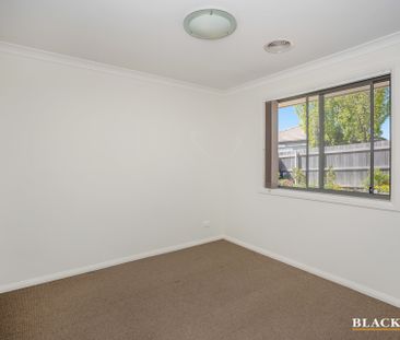 12 Ronald Walker Street, Casey ACT 2913 - House For Rent | Domain - Photo 4