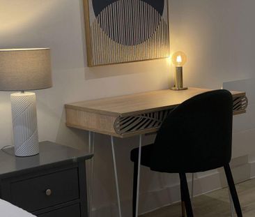 1 bedroom in a house share to rent - Photo 6