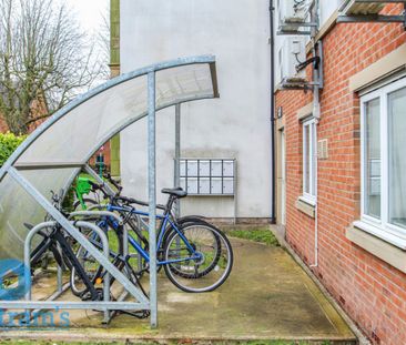 1 bed Apartment for Rent - Photo 4