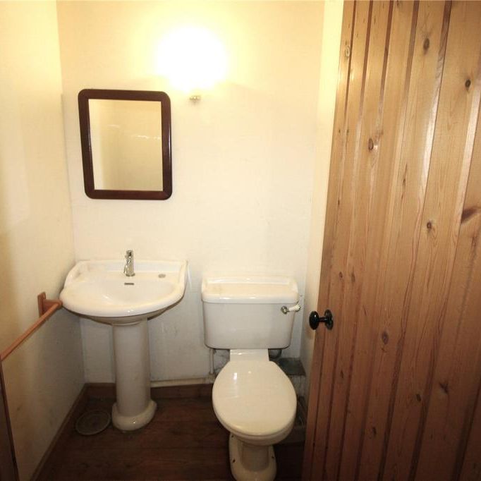 4 bedroom detached house to rent - Photo 1