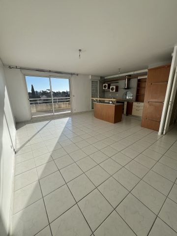 Appartement 3 pièces 71m2 MARSEILLE 12EME 1 054 euros - Photo 5