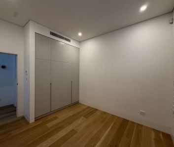 Character-Filled Three Bedroom Home in Prime Crows Nest Location - Photo 4