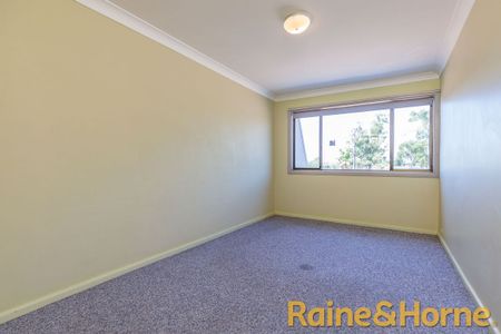 2/272 Myall Street, Dubbo, NSW 2830 - Photo 2