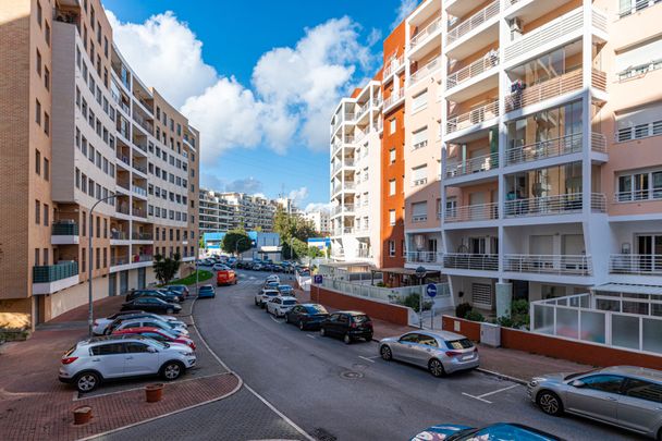 T2 para arrendamento com terraço | Colinas do Cruzeiro, Odivelas - Photo 1