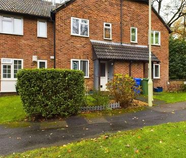 Vesey Close, Farnborough, Hampshire, GU14 - Photo 1