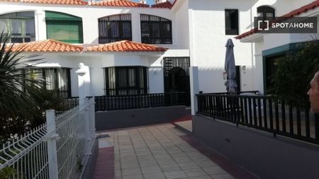3 room luxury Flat for rent in Puerto de Güimar, Spain - Photo 5