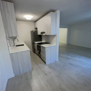 Nassau House - Photo 2