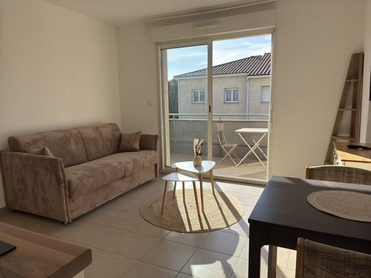 Location Appartement 1 pièce 22m² NARBONNE 11100 - Photo 1