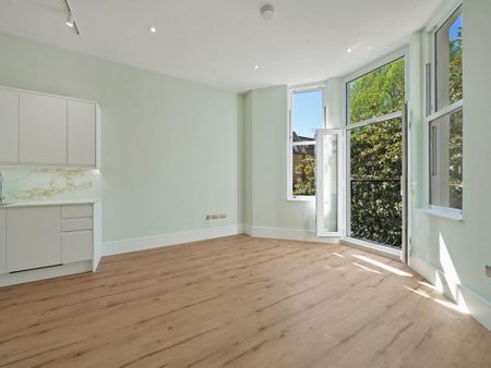 1 bedroom flat to rent - Photo 2