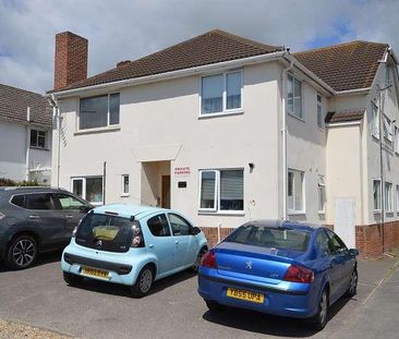 The Parade, Ashley, New Milton, Hampshire, BH25 - Photo 6