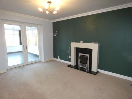 3 bedroom detached house to rent - Photo 2