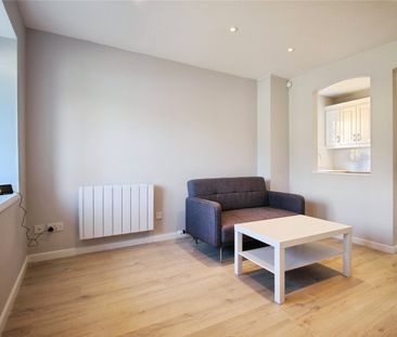 Verey Close, Twyford, Reading, Berkshire, RG10 - Photo 6