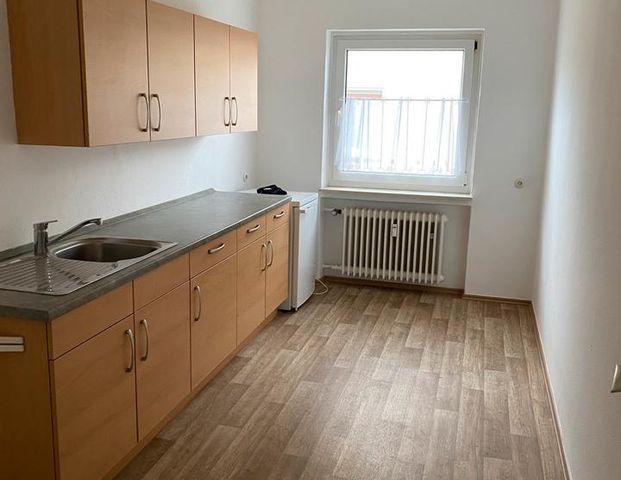 Schöne 2 Zimmerwohnung, Küche, Bad + Garten - Foto 1