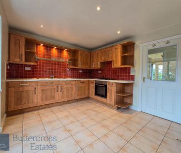 3 bedroom semi-detached house to rent - Photo 6