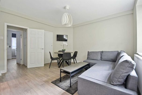 4 bedroom flat to rent - Photo 1