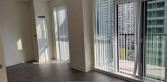 Yonge St. & Sheppard Ave. Brand New Beautiful 3Bdrm Luxurious NearSub - Photo 2