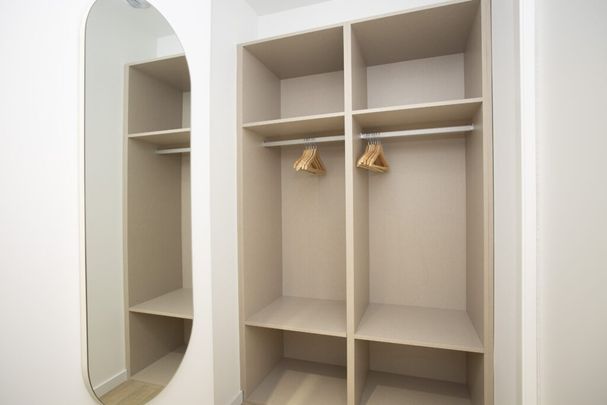 Moderno ático con terraza cerca de los Jardines de Turia - Photo 1