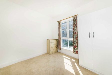 Charnwood Gardens, Canary Wharf, E14 - Photo 3