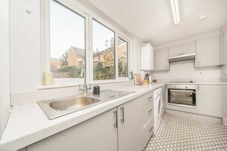 Albert Road, Kingston Upon Thames, KT1 - Photo 4