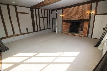 6 bedroom manor house to rent - Photo 2