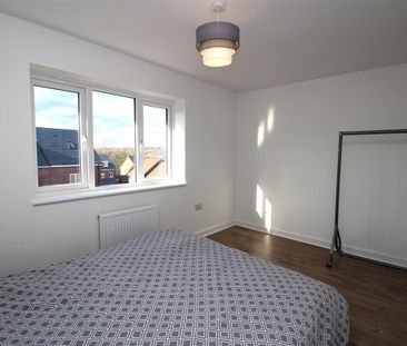 2 bedroom Terraced House to rent in Elm Road, Blaydon-On-Tyne, Tyne... - Photo 4