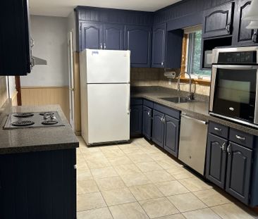 For Lease - 408 Kerman Avenue, Grimsby, Ontario - Photo 5