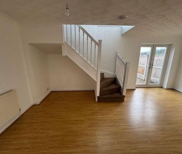 2 bedroom townhouse to rent - Photo 4