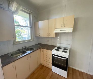 Three Bedroom Family Home - Photo 5