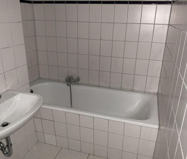 3-Zimmer-Wohnung in Holzwickede Mitte zu besichtigen, mit Laminatboden - Foto 1