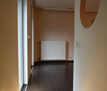 Gelijkvloers appartement in hartje Kortrijk met 1 slaapkamer en met... - Photo 3