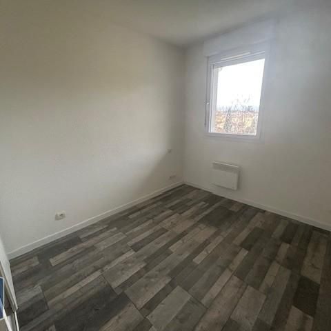 Location Appartement 2 pièces 38m² PAMIERS 09100 - Photo 1