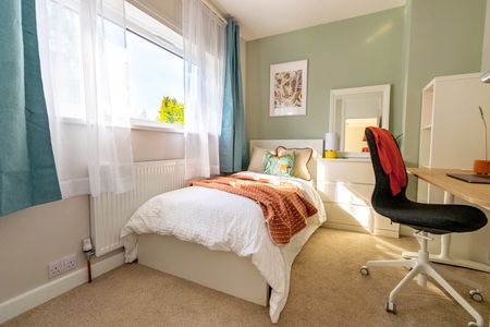 4 Bed End Terrace, Cannon Hill Road, CV4 - Photo 4