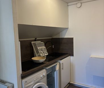 Location Appartement 2 pièces 36m² BORDEAUX 33800 - Photo 4