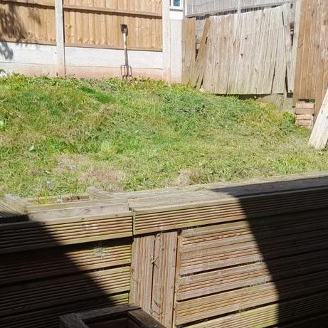 3 bedroom semi-detached house to rent - Photo 1