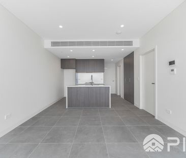 1 Bedroom nearly new apartment for lease now! - Photo 3