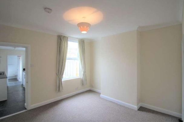 Offmore Road, Kidderminster, DY10 - Photo 1