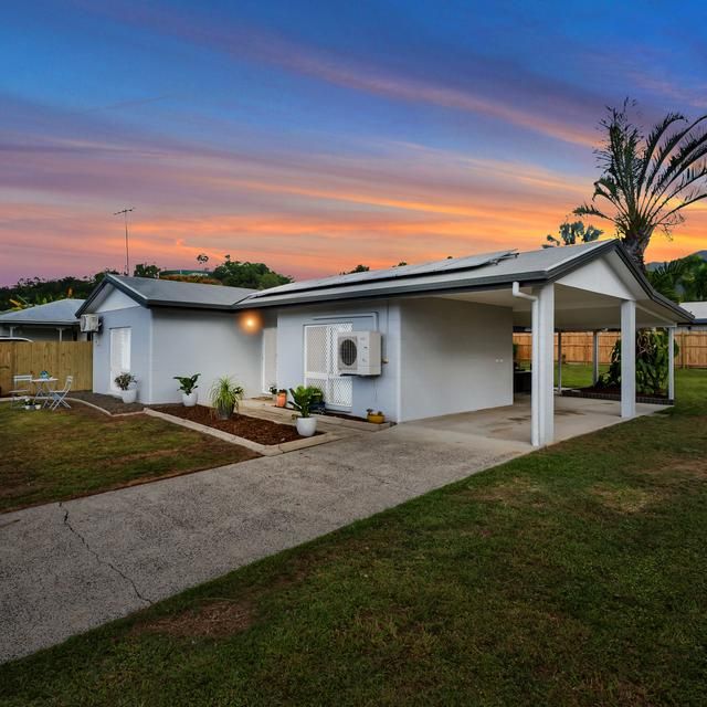 UNFURNISHED FAMILY HOME WITH A LARGE YARD! - Photo 1