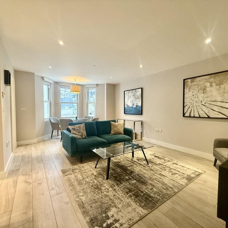 2 bedroom flat to rent - Photo 1