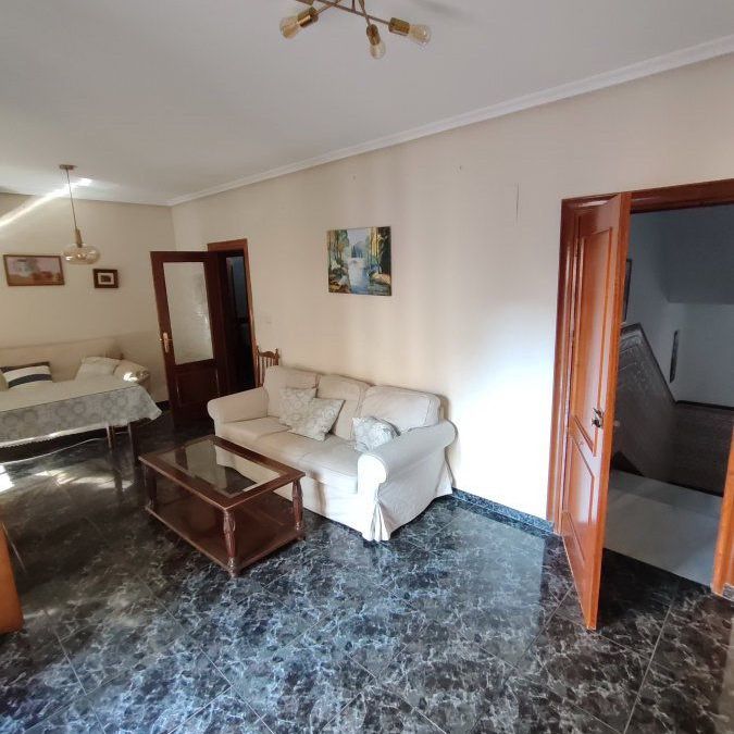 Alquiler Habitación en Ejido Belén, Jaén - Foto 1