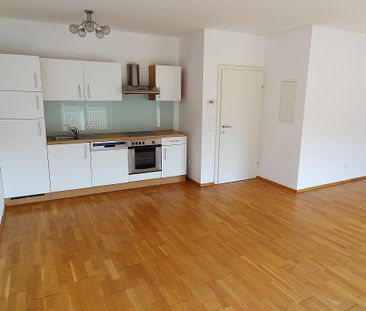 Schöne, sonnige Mietwohnung mit großem Balkon, Carport-Stellplatz u... - Photo 6