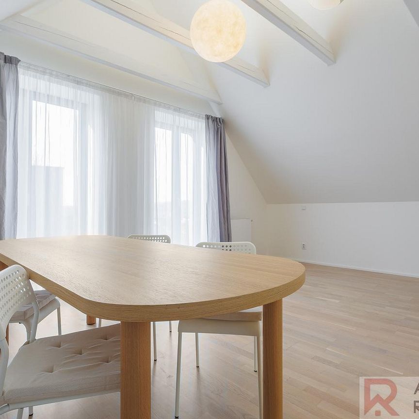Pronájem domu 122 m² s pozemkem 280 m² - Photo 1