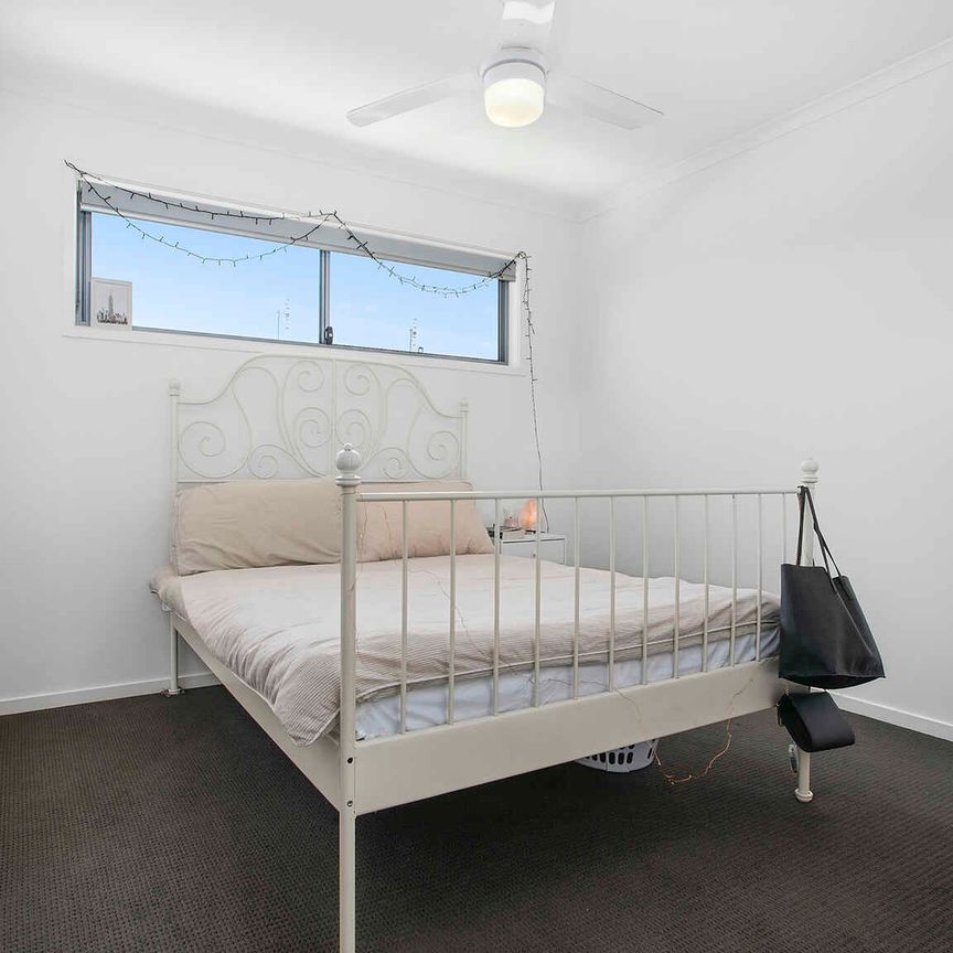Modern & Low Maintenance Townhouse in Buderim - Photo 1