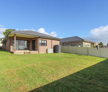 Large Family Home - Photo 5