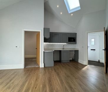 1 bed bungalow to rent in Ashworth Road, Rossendale, BB4 - Photo 2