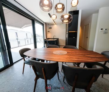 RUIM APPARTEMENT MET LUXUEUZE AFWERKING & 2 STAANPLAATSEN - Foto 4