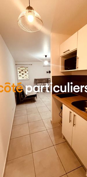 A LOUER STUDIO 22 m2 MEUBLÉ - STE CLOTILDE - Photo 1